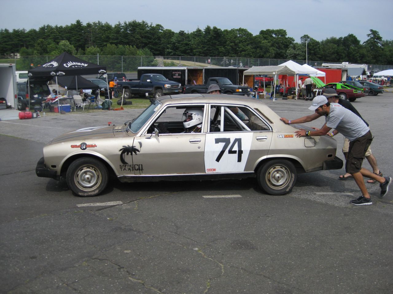 Illustration for article titled The 24 Hours Of LeMons New England 2009 Über Gallery, Part 4